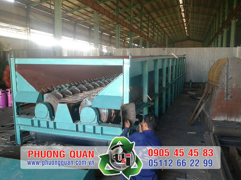 Máy lột vỏ cây 15 tấn